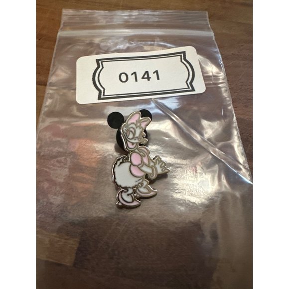 Disney Daisy Duck Mickey Trading Pin Spring 5 Pin Booster Pack Shanghai Authenti - Picture 5 of 5